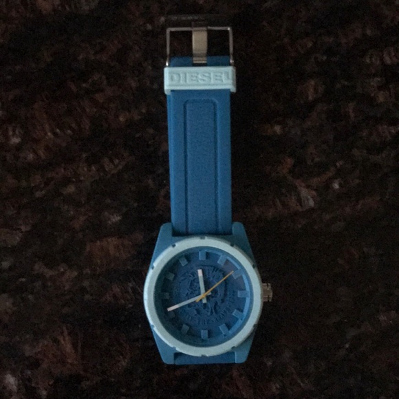 Diesel Watch Brave Blue Rubber - Picture 2 of 6